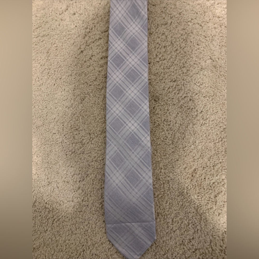 Calvin Klein Men's Gray Dress Tie Modern Minimalist Necktie Office